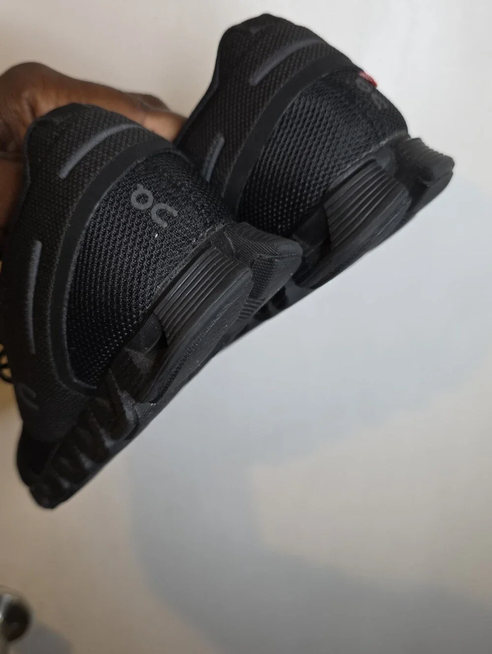 On Running Swiss Engineering Women Black Sneakers Size 6.5